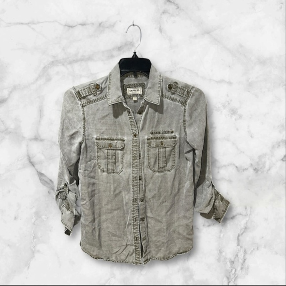 Express Boyfriend Fit Button Down Shirt Women’s Small Gray Washed Utility Style